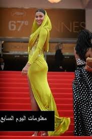 بالصور جمال طاغي للنجمة إيرينا شايك وتألق بفستان صارخ في مهرجان كان Formal Dresses Long Dresses With Sleeves Long Sleeve Dress