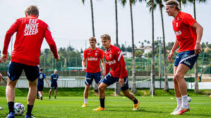 Under fredagen fick spelare som lionel messi, kylian mbappé, wayne rooney och paul pogba sällskap av erling braut haaland. Landskamper Spilles I Spania Norges Fotballforbund