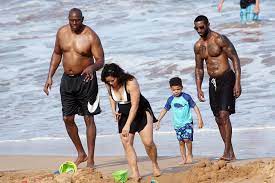 Shirtless Magic Johnson Strips Down To Shorts During Family Beach Day