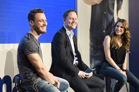 Kerem bursin 4 haziran 1987 yılında dünyaya gelmiş amerikada'da oyunculuk eğitimi. Kerem Bursin Dates With Serenay Sarikaya Turkish Celebrity News