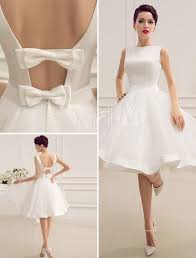 Beyaz Mini Etekli Nikah Elbisesi Modelleri 19 Jpg 736 968 Beyaz Dugun Elbiseleri Kiyafet Kisa Elbise
