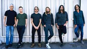 New album 'medicine at midnight' out feb. Listen To Foo Fighters New Song Waiting On A War Pitchfork