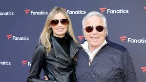 He is the son of the late worcester, massachusetts, businessman, and philanthropist jacob hiatt. Robert Kraft S Girlfriend Receiving Hate Comments On Recent Instagram Post In Wake Of Charges 12up