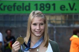 Aline focken (born 10 may 1991) is a german freestyle wrestler. Das Ist Die Ringerin Aline Rotter Focken