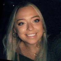 300+ profilů „Kara Davis“