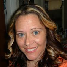 Leigh Noel's Instagram, Twitter & Facebook