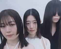 羊文学 アーティスト写真（AI 生成）