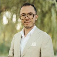 600+ "Lojewski" profiles