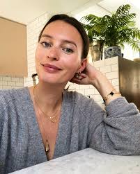 Went to a meeting and came straight home to my stretchiest trackies because  pregnancy exhaustion is so real again and I've got a big recipe testing  session ahead of me