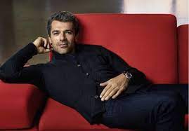 Per iniziare la giornata in modo diverso, con un piccolo gesto di solidarieta' quotidiano, scopri cosa ci siamo inventati. Luca Argentero Carriera Film Moglie Fidanzata Figli Gf Vita Privata