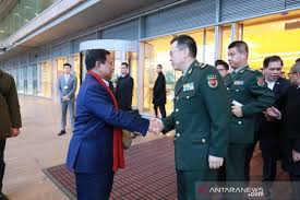 Prabowo subianto adalah anak dari begawan ekonomi, soemitro djojohadikusumo, yang menikah dengan dora siregar. Menhan Prabowo Lawatan Ke China Antara News