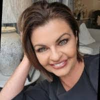 Karissa Saunders's Instagram, Twitter & Facebook