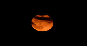 22/08/2021 15:00, 29° 36' υδροχόου (blue moon) επηρεάζει υδροχόους, λέοντες, ταύρους και σκορπιούς, γεννημένους τέλος του 3ου δεκαημέρου. Uup6ufvf89th3m