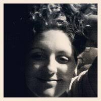 yianna polk (@yayadozit)