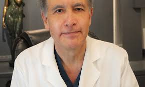 Dr. Max Velasco Sánchez