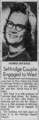 Gloria Pack's Instagram, Twitter & Facebook