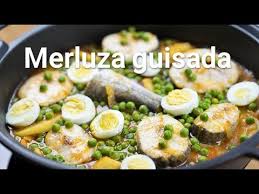La merluza es un pescado blanco muy versátil y que admite distintos tipos de preparaciones culinarias, tanto si lo seguro que a la mayoría os gusta la merluza rebozada, pero hay muchas otras formas de cocinar este pescado que resultan igual de sabrosas y que son más saludables, como muestra y. Como Hacer Merluza Guisada Youtube