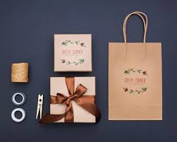 Download Top View Mock Up Wrapped Gifts And Shopping Bag For Free In 2020 Gift Wrapping Gifts Place Card Holders