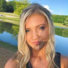 Ellie Daniel (edaniel1252)