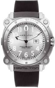 Martin, the policeman who was driving, survives and fortifies his position while the con men search for a way to finish him.</p. H78515353 Hamilton Belowzero Men S Watch