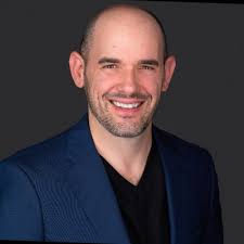 Today, we launched our crypto payouts pilot with our first partner  platform, Twitter! Creators in this pilot who are earning through Twitter  now have the option to get paid out in USDC.