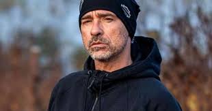 Realice la contratación de eros ramazzotti. Eros Ramazzotti Benedice L Arrivo Del 2021 Fashionchannel