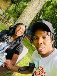 Darnell Meadows's Instagram, Twitter & Facebook