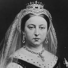 👑 TIARA TUESDAY 👑 This week's post is featuring Queen Victoria's Sapphire  and Diamond Coronet! It was one of Queen Victoria's most treasured jewel  pieces and was designed by her husband Prince