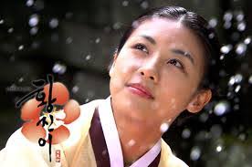 Jini Kim's Instagram, Twitter & Facebook