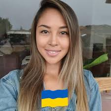 Canon R6 with 35mm 1.4 lens in golden summer sun