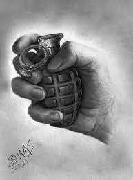 مدونة شمس رسمة يد تحمل قنبلة يدوية بقلم الرصاص art inspiration drawing art inspiration art photography