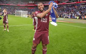 Leicester city defender liam moore starting the wes morgan chant in the away end at old trafford. Eenejbiyvt 7cm