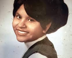 Sallie Wise's Instagram, Twitter & Facebook