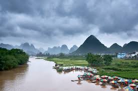Yulong bridge is a famous old bridge on the yulong river. Fahrradtour Zur Yulong Bridge In Yangshuo Little Discoveries