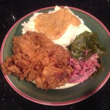 Fresh shrimp and turkey necks boiled in a spicy broth with corn and potatoes bold cajun flavors with a chef stef twist. Homemade Extra Crispy Fried Chicken With A Side Of Collard Greens Smoked Turkey Neck And Mashed Potatoes With Gravy Food