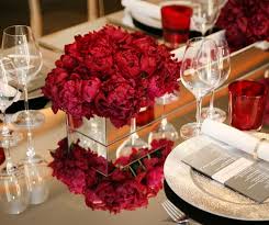 Filas de espera, restaurantes lotados… uma solução para isso é preparar um jantar especial em casa. Decoracao Jantar Dia Dos Namorados