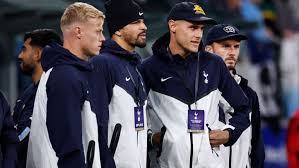 Gran sorpresa en el Tottenham Hotspur: un rival de Jan Paul van Hecke completa un sorprendente traspaso de 40 millones de euros