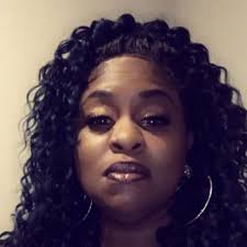 Ayanna Mills's Instagram, Twitter & Facebook