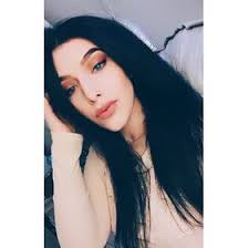 Danielle DuBois (danielleddubois)