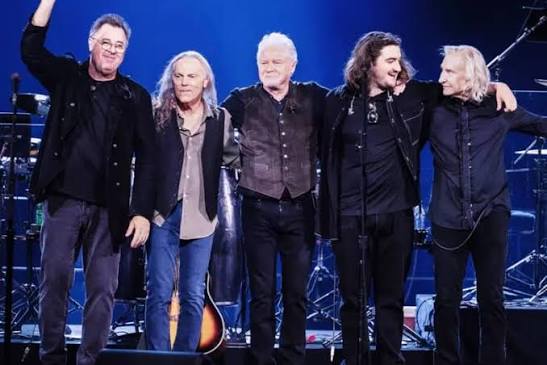 The Eagles' Sphere shows have evolved in some very cool ways over the  years. Here's a rundown: