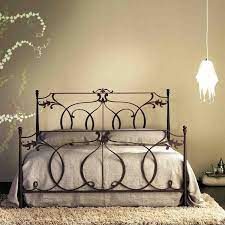 Browse 196 painted wrought iron bed on houzz. Stylish And Original Iron Bed Frames For A Chic Interior In The Bedroom
