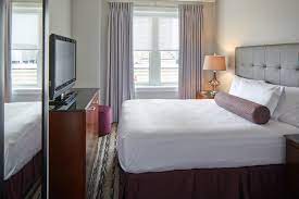 Search and browse 7440 1 bedroom apartments available for rent in atlanta, ga. Hotel Rooms In Atlanta Book A Suite Georgian Terrace