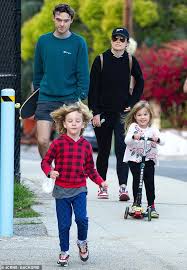 A new report from ﻿entertainment tonight﻿﻿﻿ claims olivia wilde and jason sudeikis actually split in november and addressed the role that wilde's new boyfriend, harry styles, played in. Olivia Wilde Enjoys Time Outside With Her Children And Brother Charlie Cockburn During The Lockout Oltnews
