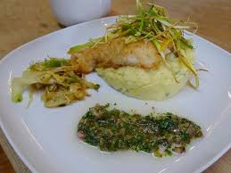 Cuisine En Folie Filets De Daurade Sauce Ravigote Au Cedrat Chiffonnade De Poireaux Frits Et Puree De Filet De Daurade Puree Pomme De Terre Recette Poireaux