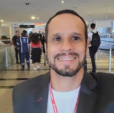 🚨Processo Seletivo Enfermeiro Salário: R$ 4.750,00 Insalubridade: R$  324,20 Carga horária: 44h semanais Benefícios: Alimentação no local,  vale-transporte, seguro de vida, auxílio-creche e TotalPass Local: Hospital  Regional Ruth Cardoso, Balneário ...