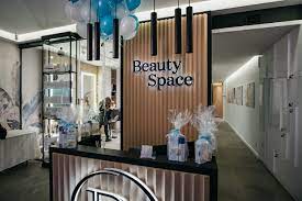 Scapă De Punctele Negre Nedorite Cu Ajutorul Curăţirii Cu Ultrasunete La Salonul Beauty Space