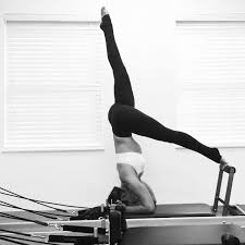 I Love This Headstand Plank Into Splits Keep Quads Fully Engaged To Maximise Hamstringstretch And Draw In Transver Recovery Workout Pilates Body Pilates
