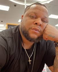 Tyrone Dobbins's Instagram, Twitter & Facebook