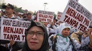 Seperti yang terlihat dalam unggahan, slip gaji tersebut menunjukkan jumlah upah guru honorer untuk setiap bulan. Kini Gaji Guru Honorer Pemprov Kalsel Naik Jadi Rp2 5 Juta Bebas Baru