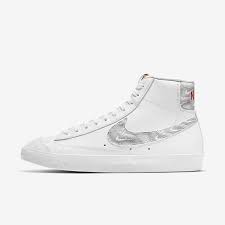 Nike blazer ürünlerini web sitemizde bulabilirsiniz. Nike Blazer Nike De